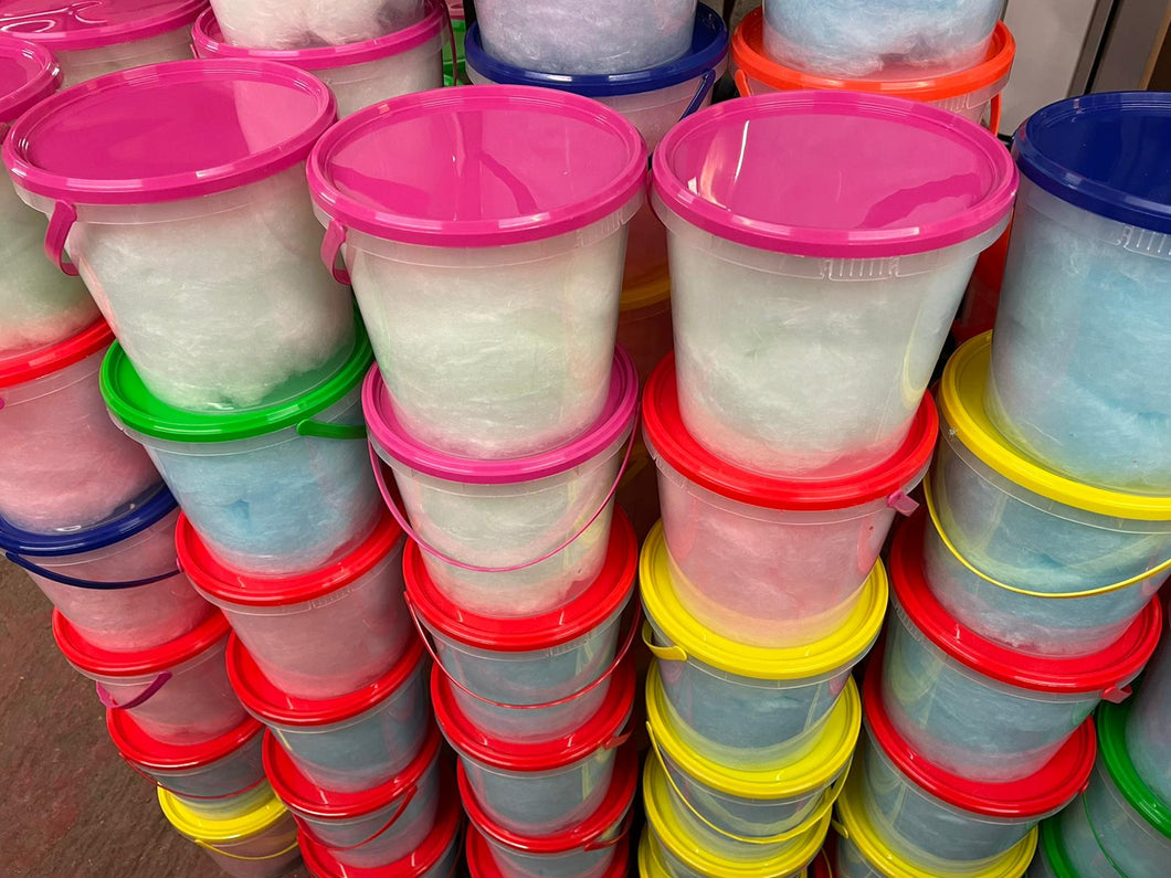 These are the strongest candyfloss buckets out there, 2.5 ltr, £57 for box of 80, ONLY 71p each, with a self seal lid.